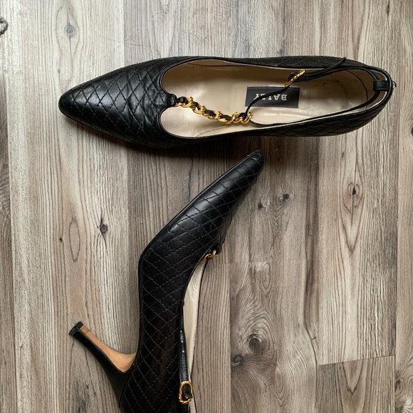 BALLY Vintage Quilted Pumps - Picture 4 of 7